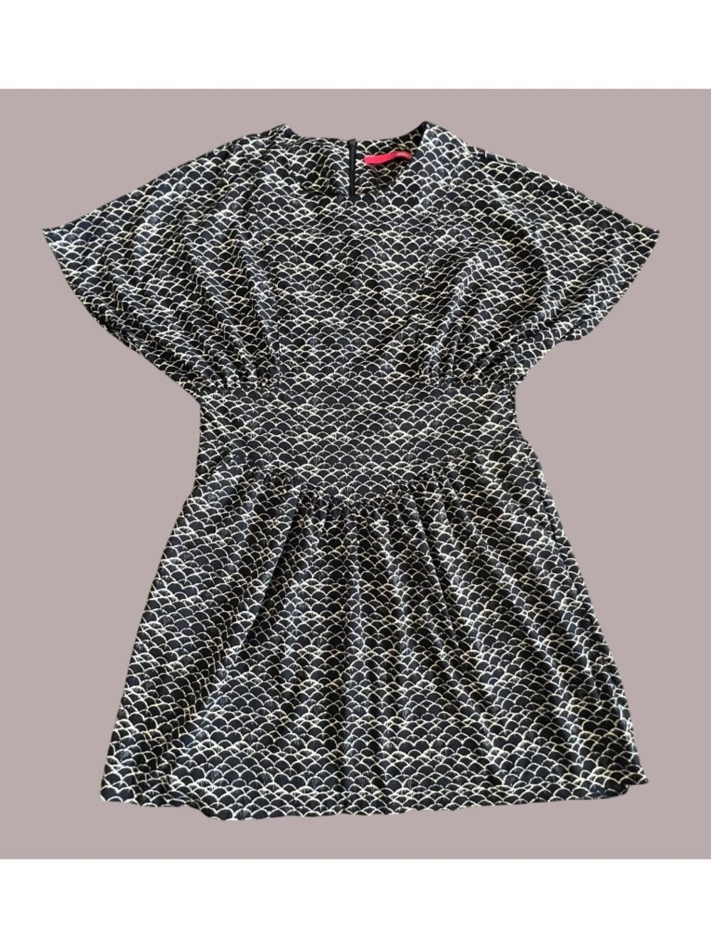 Pinkyotto Navy & White Scallop Print Mini Dress With Short Dolman Sleeves Elasti